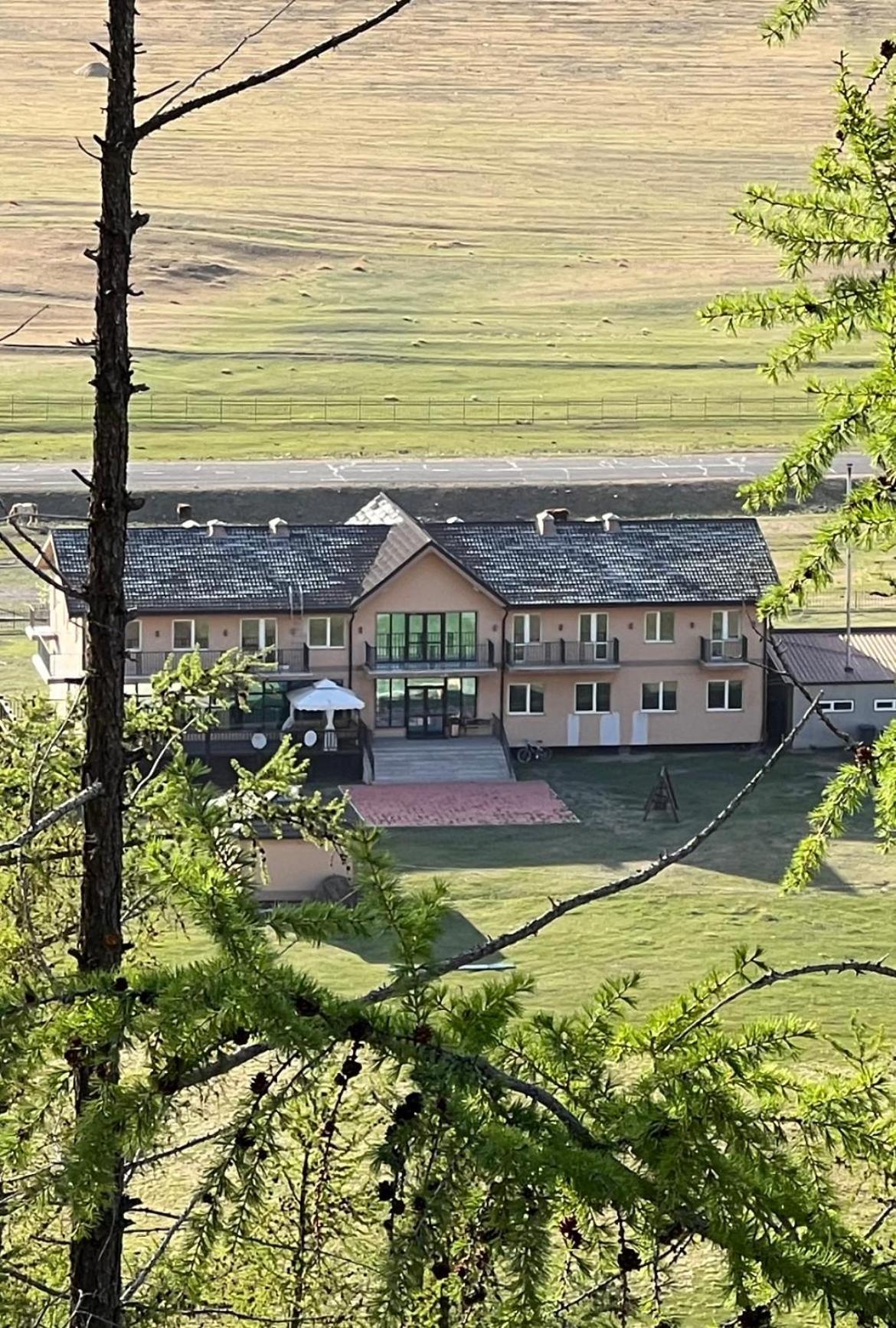 Takhi Resort Terelj Yoliin Hural Exterior foto